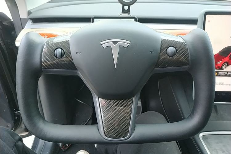 Used Tesla Model Y 2022 Revised Version Rear-Wheel Drive Steering Wheel