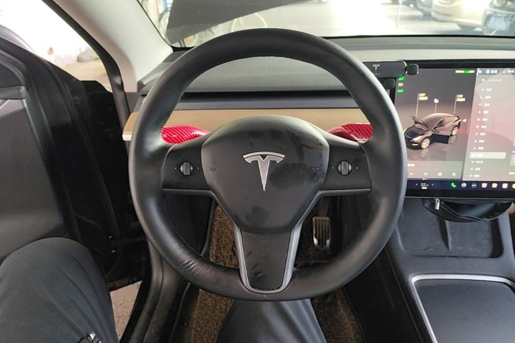 Used Tesla Model Y 2022 Rear-Wheel-Drive Version Steering Wheel