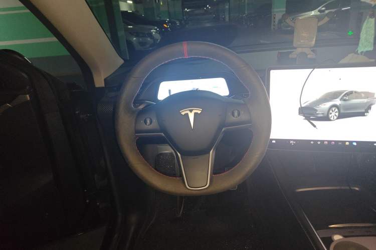 Used Tesla Model Y 2022 Revised Version Rear-Wheel Drive Steering Wheel