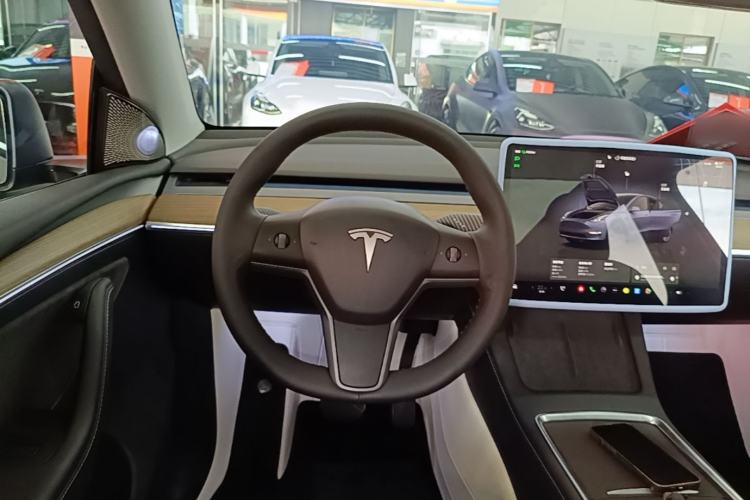 Used Tesla Model Y 2022 Revised Version Rear-Wheel Drive Steering Wheel