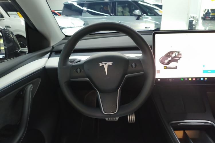 Used Tesla Model Y 2022 Performance High-Performance All-Wheel-Drive Version Steering Wheel