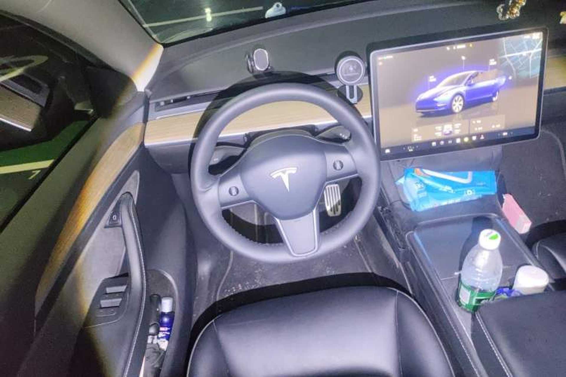 Used Tesla Model Y 2022 Rear-Wheel-Drive Version Steering Wheel
