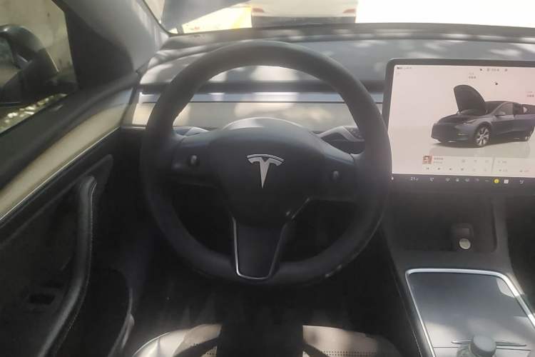 Used Tesla Model Y 2022 Revised Version Rear-Wheel Drive Steering Wheel