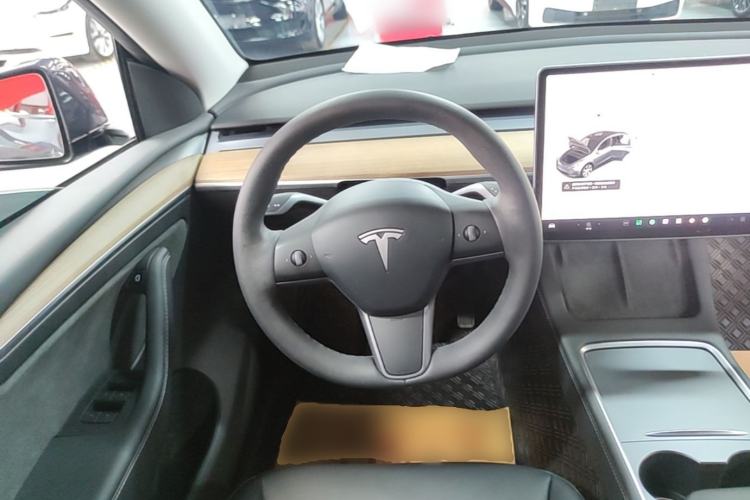 Used Tesla Model Y 2022 Rear-Wheel-Drive Version Steering Wheel