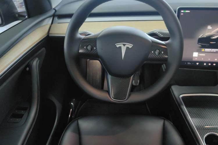 Used Tesla Model Y 2022 Revised Version Rear-Wheel Drive Steering Wheel