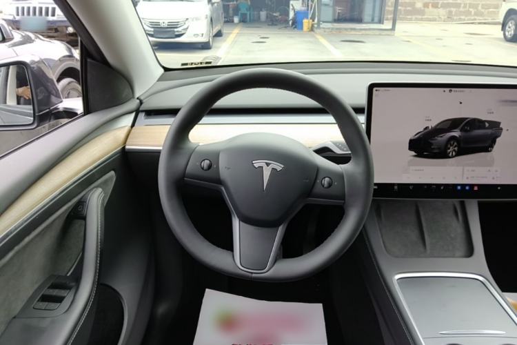 Used Tesla Model Y 2022 Revised Version Rear-Wheel Drive Steering Wheel