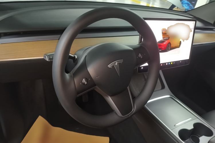 Used Tesla Model Y 2022 Revised Version Rear-Wheel Drive Steering Wheel