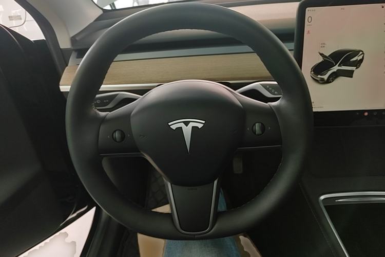 Used Tesla Model Y 2022 Revised Version Rear-Wheel Drive Steering Wheel