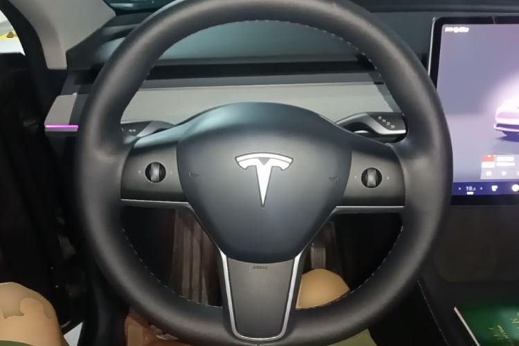 Used Tesla Model Y 2022 Revised Version Rear-Wheel Drive Steering Wheel