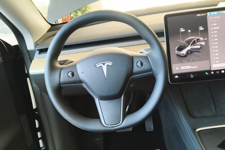 Used Tesla Model Y 2022 Revised Version Rear-Wheel Drive Steering Wheel