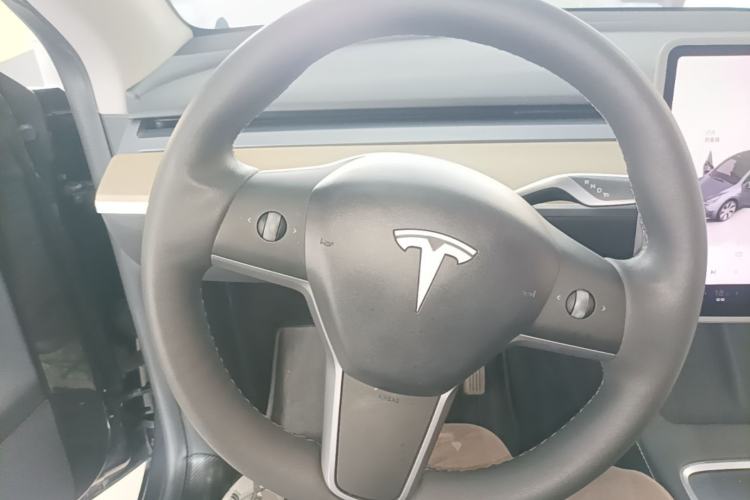 Used Tesla Model Y 2022 Revised Version Rear-Wheel Drive Steering Wheel