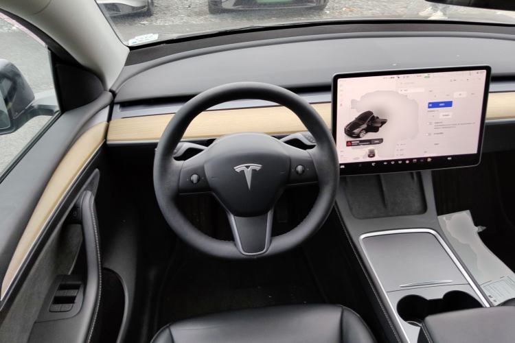 Used Tesla Model Y 2022 Revised Version Rear-Wheel Drive Steering Wheel