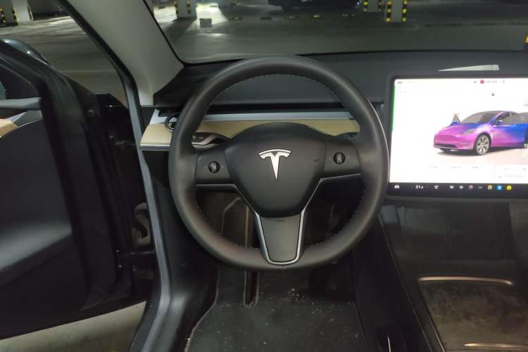 Used Tesla Model Y 2022 Rear-Wheel-Drive Version Steering Wheel