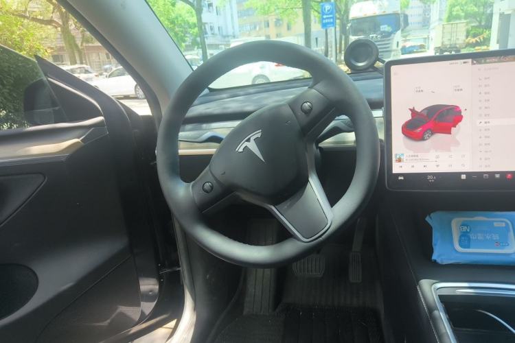 Used Tesla Model Y 2022 Revised Version Rear-Wheel Drive Steering Wheel