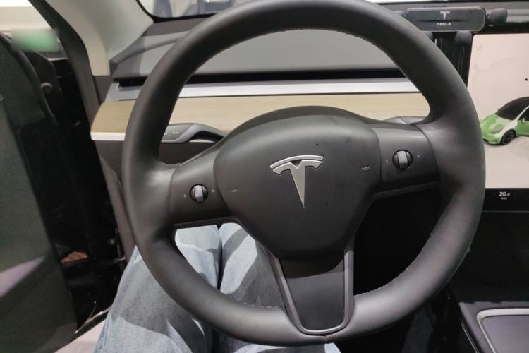 Used Tesla Model Y 2022 Revised Version Rear-Wheel Drive Steering Wheel