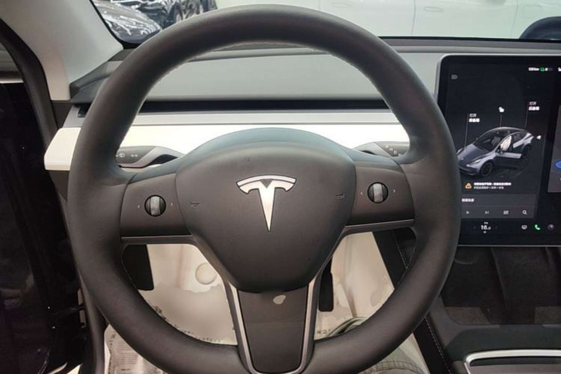 Used Tesla Model Y 2022 Revised Version Rear-Wheel Drive Steering Wheel
