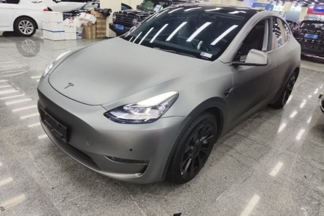 Used Tesla Model Y 2022 Long-Range All-Wheel-Drive Version