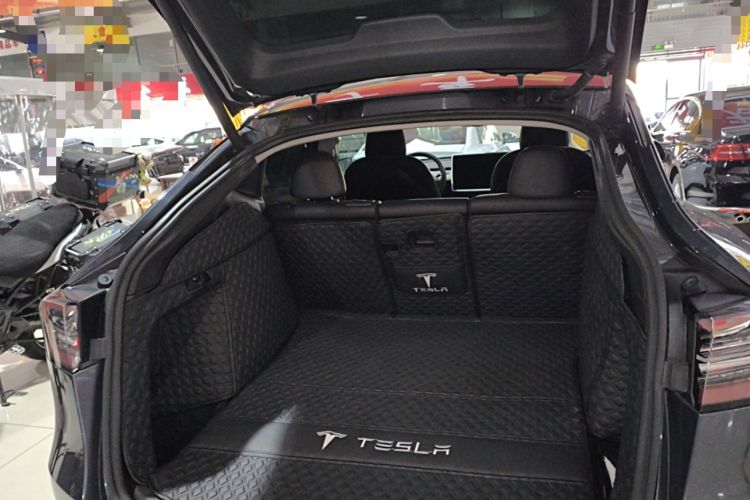 Used Tesla Model Y 2022 Rear-Wheel-Drive Version Trunk