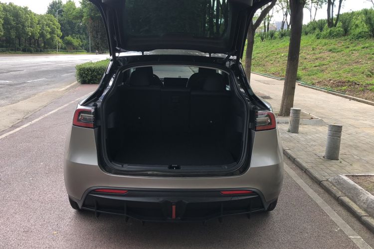 Used Tesla Model Y 2022 Rear-Wheel-Drive Version Trunk