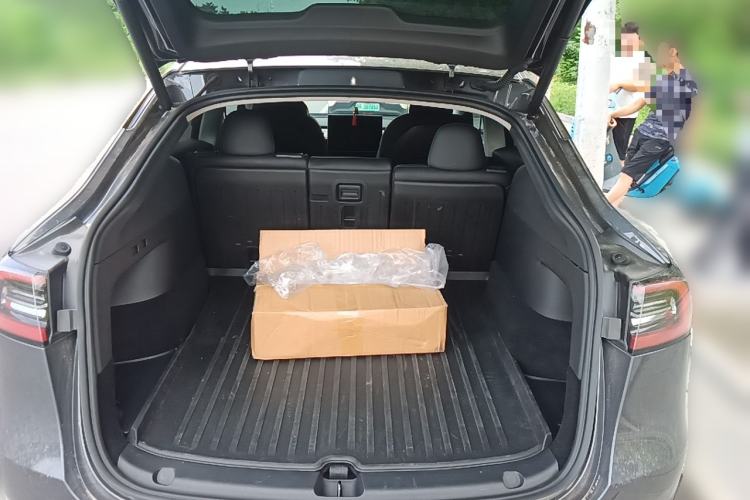 Used Tesla Model Y 2022 Rear-Wheel-Drive Version Trunk