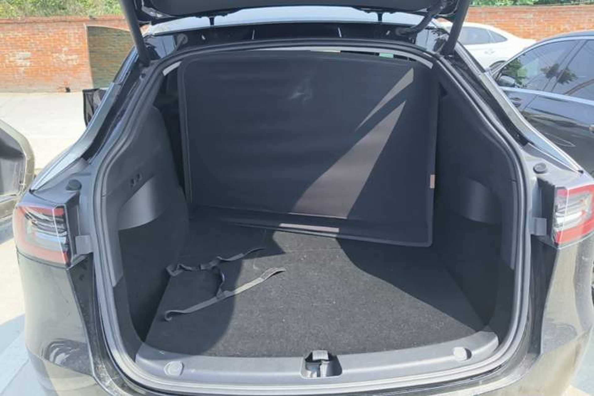Used Tesla Model Y 2022 Long-Range All-Wheel-Drive Version Trunk