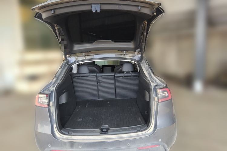 Used Tesla Model Y 2022 Performance High-Performance All-Wheel-Drive Version Trunk