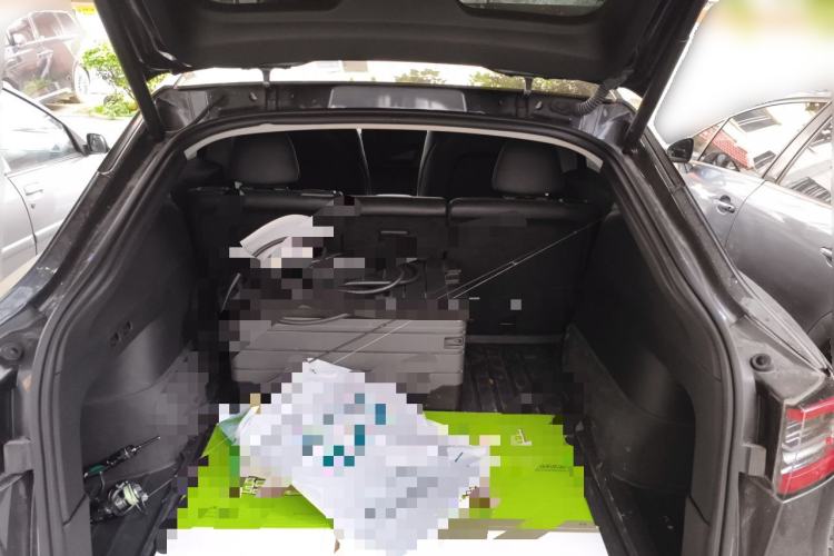 Used Tesla Model Y 2022 Rear-Wheel-Drive Version Trunk