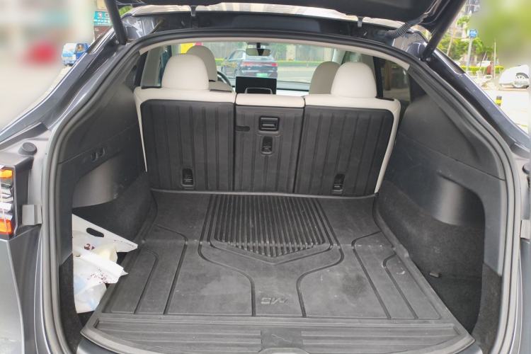 Used Tesla Model Y 2022 Rear-Wheel-Drive Version Trunk
