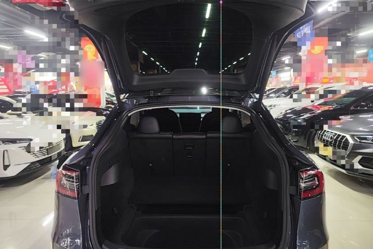 Used Tesla Model Y 2022 Rear-Wheel-Drive Version Trunk