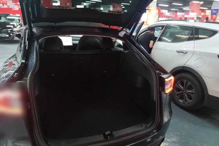 Used Tesla Model Y 2022 Rear-Wheel-Drive Version Trunk