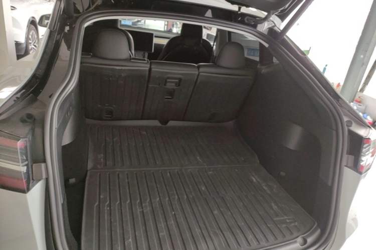 Used Tesla Model Y 2022 Revised Version Rear-Wheel Drive Trunk