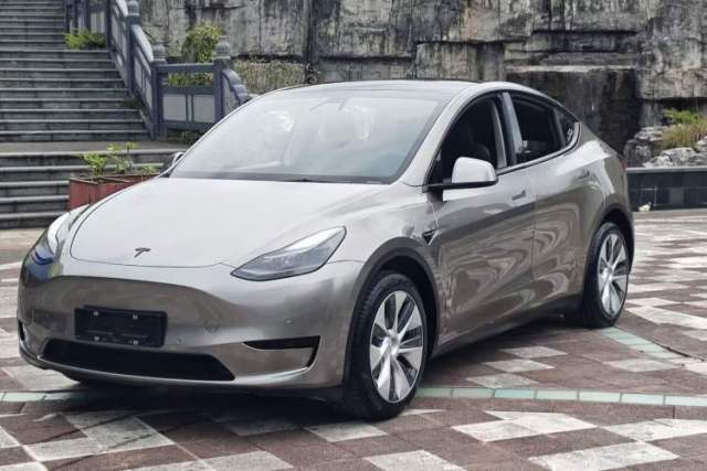 Used Tesla Model Y 2022 Rear-Wheel-Drive Version