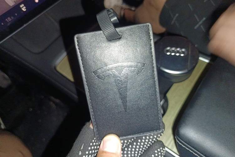 Used Tesla Model Y 2022 Revised Version Rear-Wheel Drive Vehicle Key