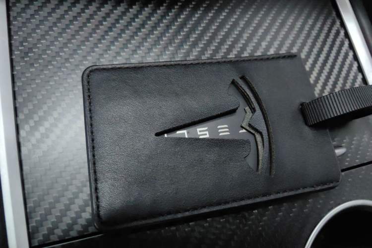 Used Tesla Model Y 2022 Revised Version Rear-Wheel Drive Vehicle Key