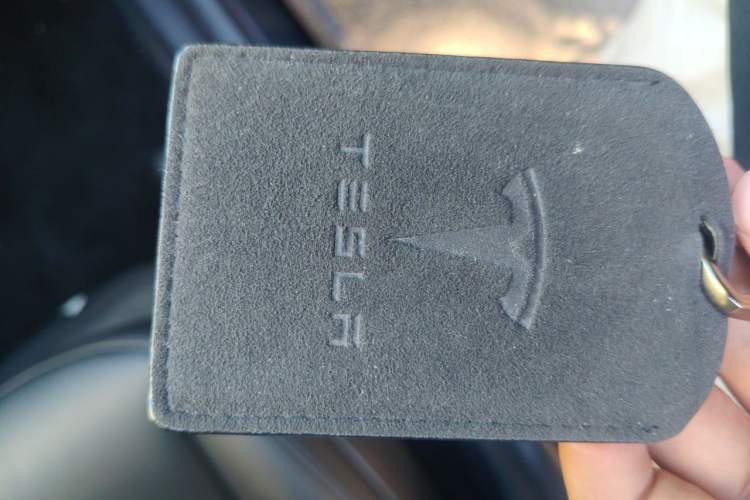 Used Tesla Model Y 2022 Revised Version Rear-Wheel Drive Vehicle Key