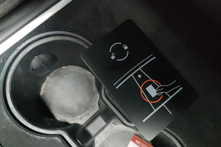 Used Tesla Model Y 2022 Revised Version Rear-Wheel Drive Vehicle Key