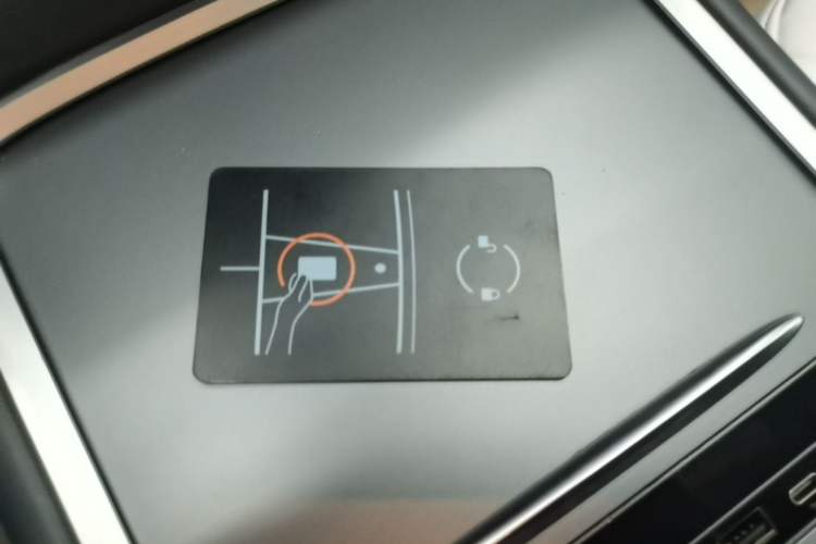 Used Tesla Model Y 2022 Revised Version Rear-Wheel Drive Vehicle Key