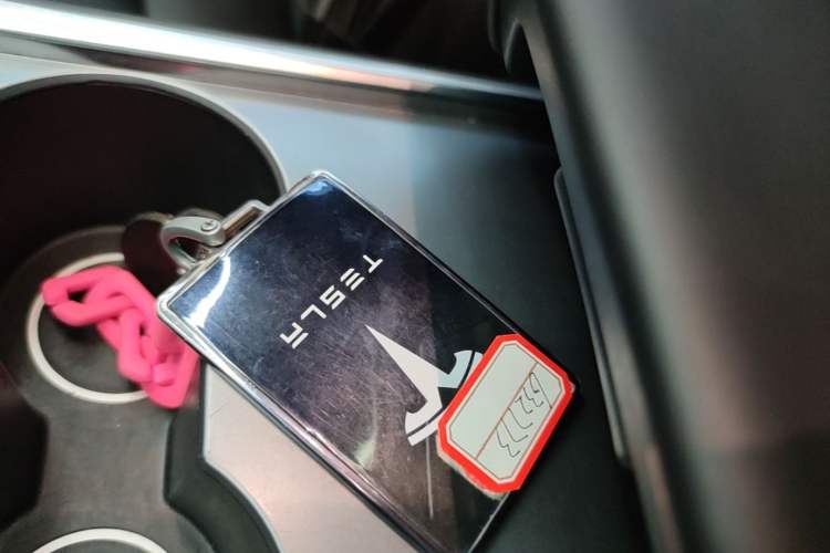 Used Tesla Model Y 2022 Revised Version Rear-Wheel Drive Vehicle Key