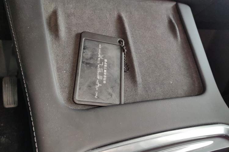 Used Tesla Model Y 2022 Revised Version Rear-Wheel Drive Vehicle Key