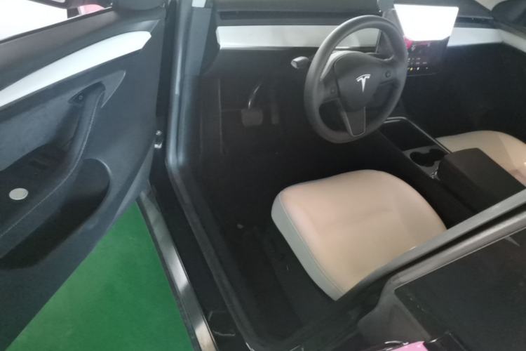 Used Tesla Model Y 2022 Revised Version Rear-Wheel Drive Driver Seat