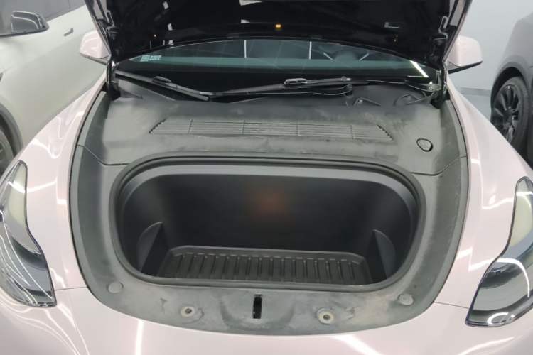 Used Tesla Model Y 2022 Revised Version Rear-Wheel Drive Engine Bay