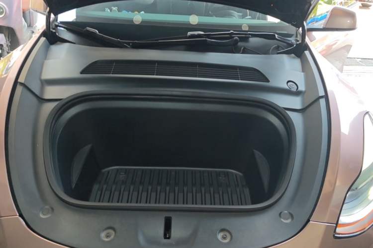 Used Tesla Model Y 2022 Revised Version Rear-Wheel Drive Engine Bay