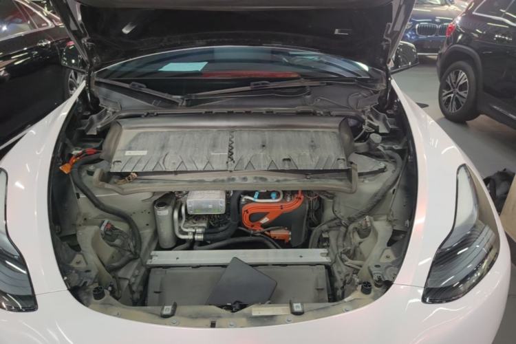 Used Tesla Model Y 2022 Rear-Wheel-Drive Version Engine Bay