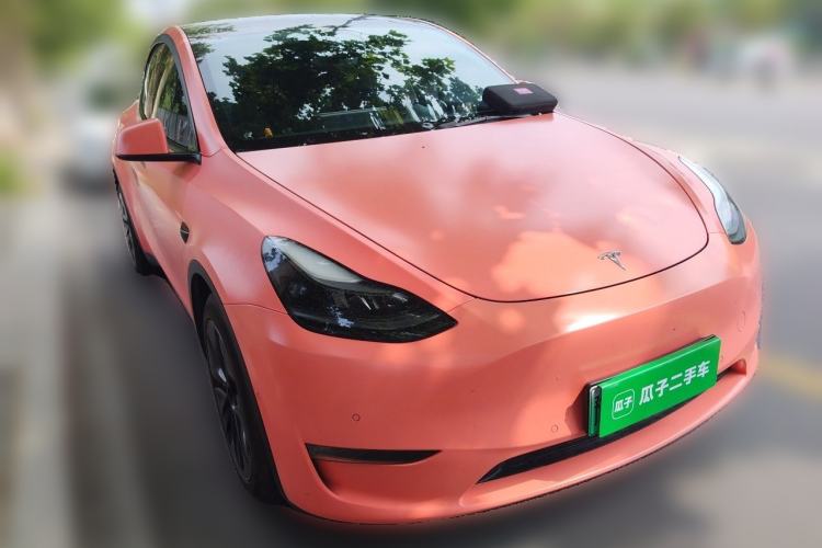 Used Tesla Model Y 2022 Long-Range All-Wheel-Drive Version Front Right 45 Deg