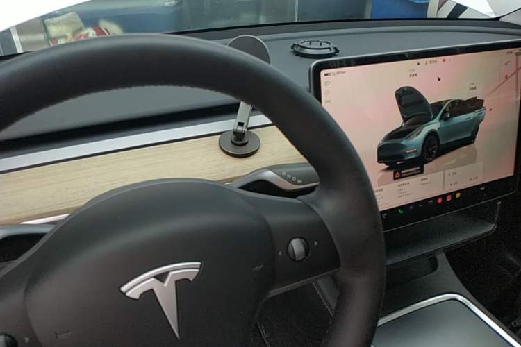 Used Tesla Model Y 2022 Revised Version Rear-Wheel Drive Gear Lever