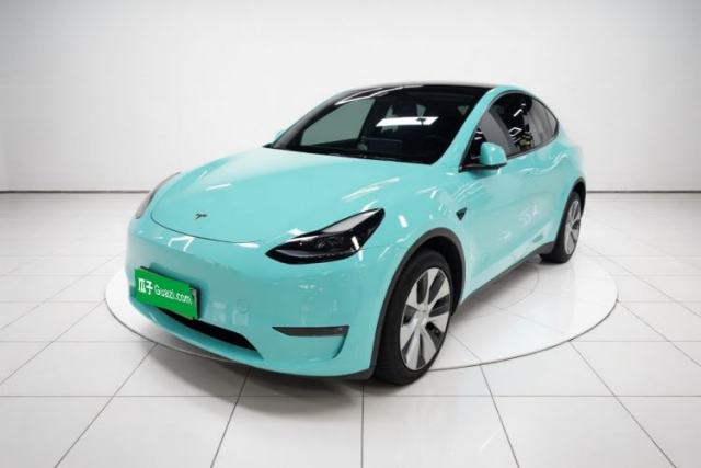 Used Tesla Model Y 2022 Long-Range All-Wheel-Drive Version
