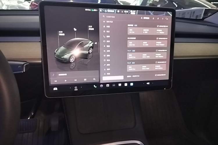 Used Tesla Model Y 2022 Revised Version Rear-Wheel Drive Audio And AC Panel