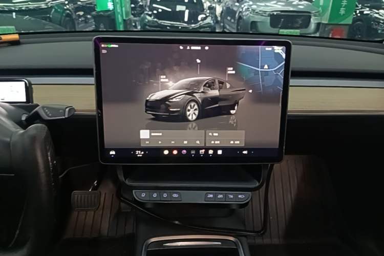 Used Tesla Model Y 2022 Revised Version Rear-Wheel Drive Audio And AC Panel