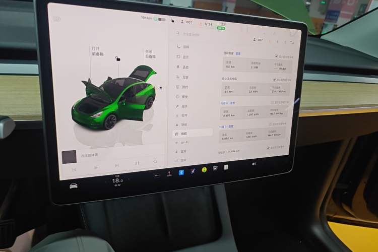 Used Tesla Model Y 2022 Revised Version Rear-Wheel Drive Audio And AC Panel