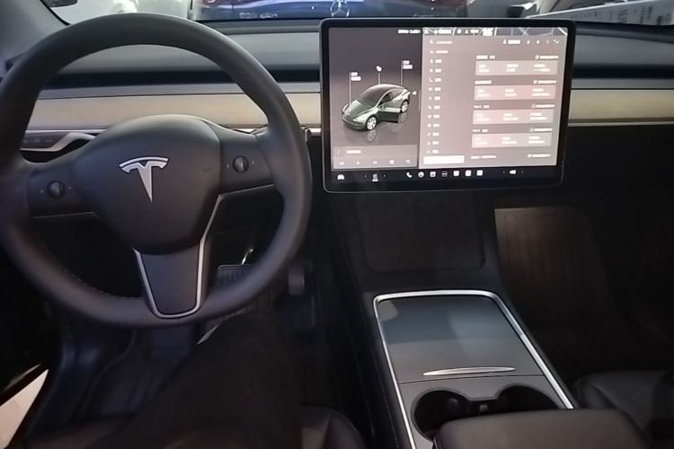Used Tesla Model Y 2022 Revised Version Rear-Wheel Drive Center Console